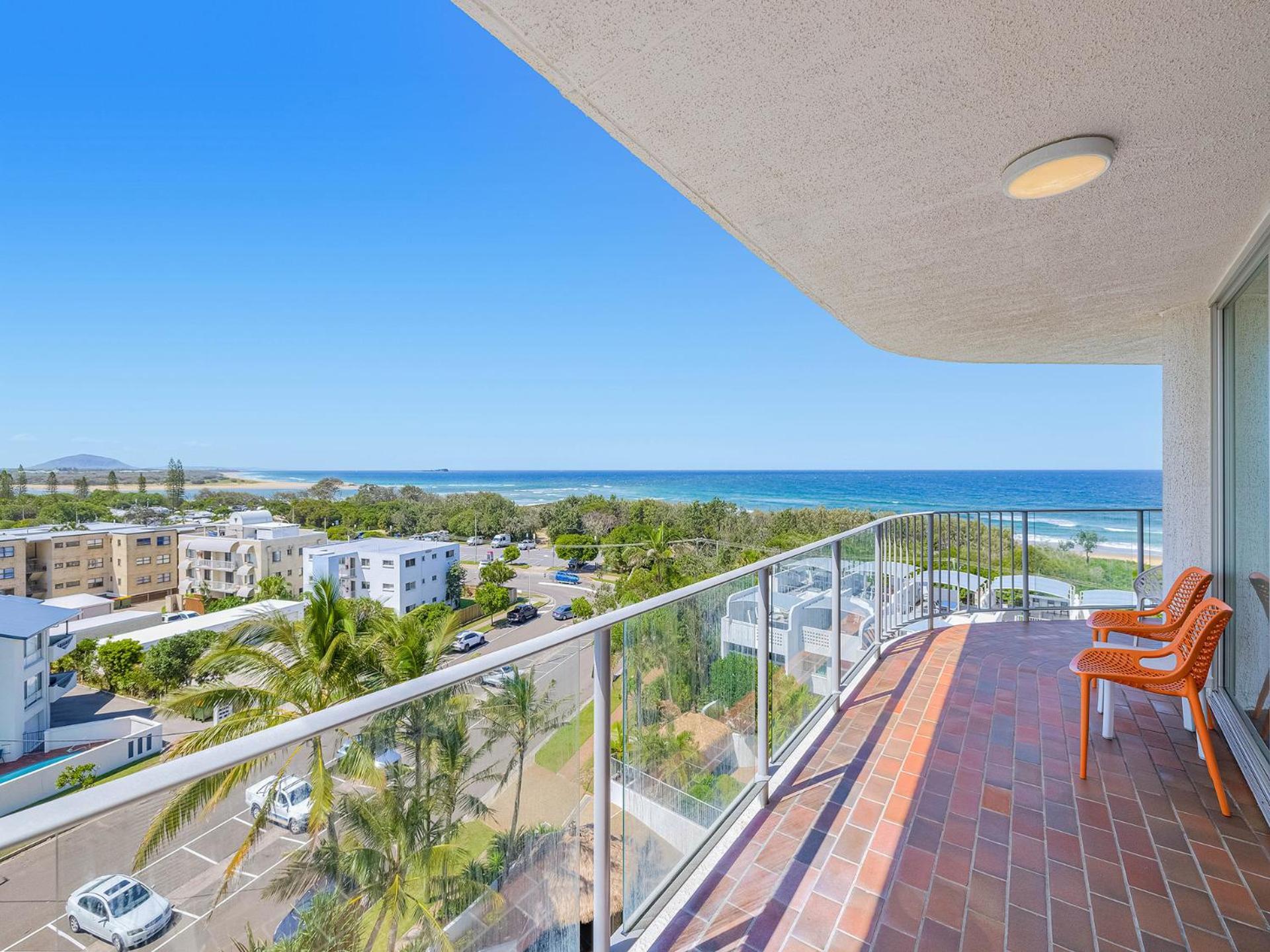 Chateau Royale Sunshine Coast 4*