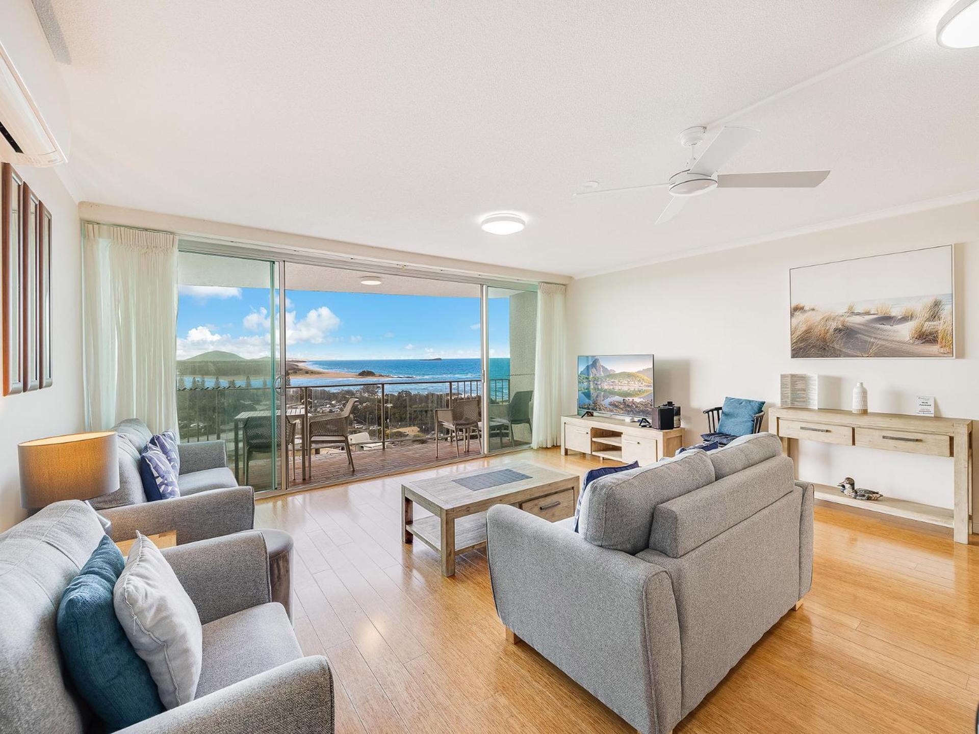 Chateau Royale Sunshine Coast 4*